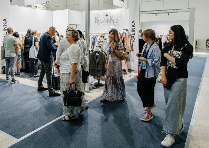 OEM clothing manufacturer production process