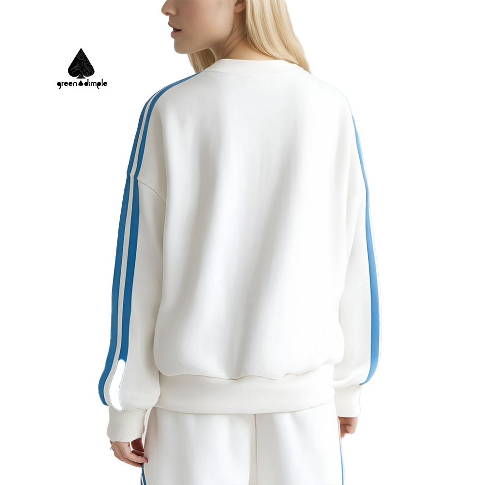 Oversized women's sweatshirt styled for everyday casual wear