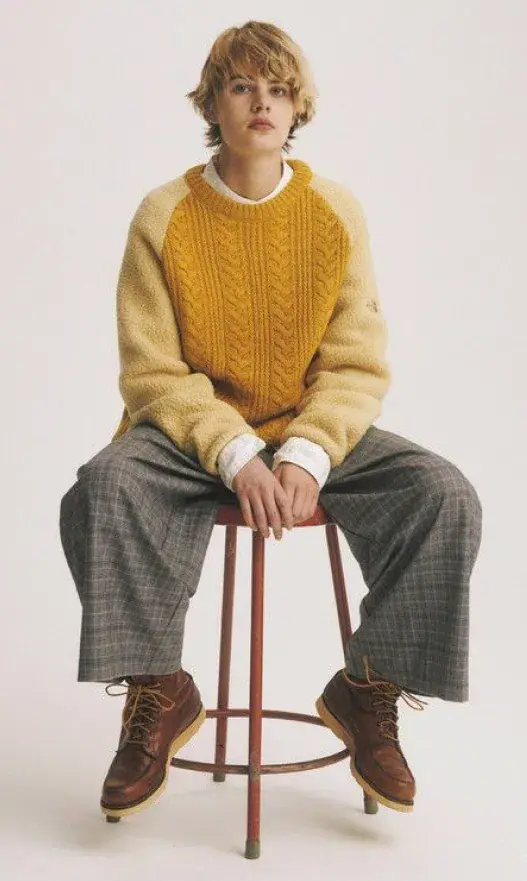 Custom knit colorblock sweater by Greendimple, relaxed fit and premium yarn