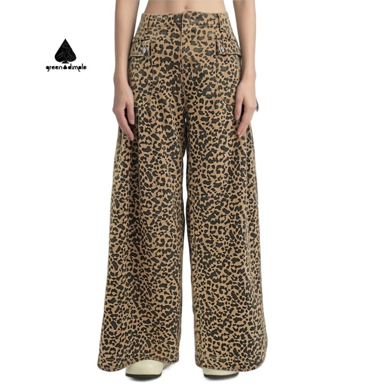 Detail of custom leopard print casual pants with high-rise waistband