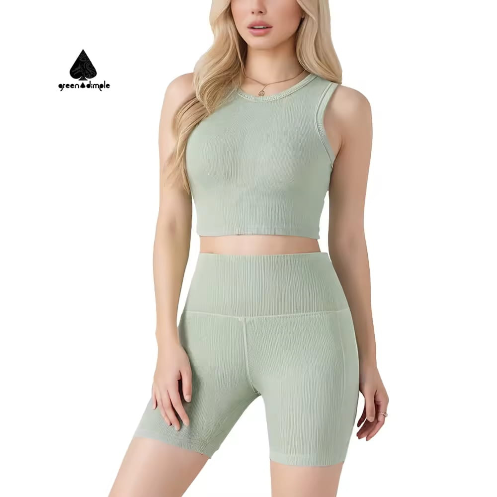 Women seamless gym set front view high waist fitness outfit